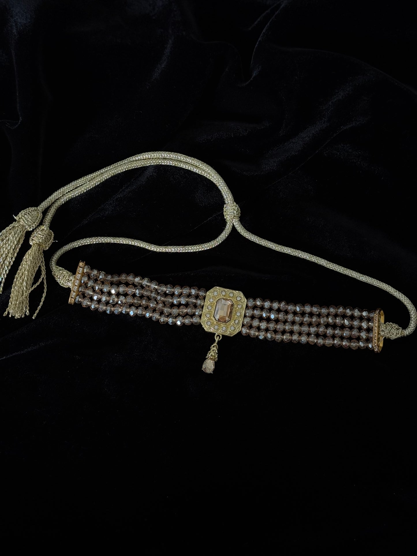 Traditional Pearl Choker