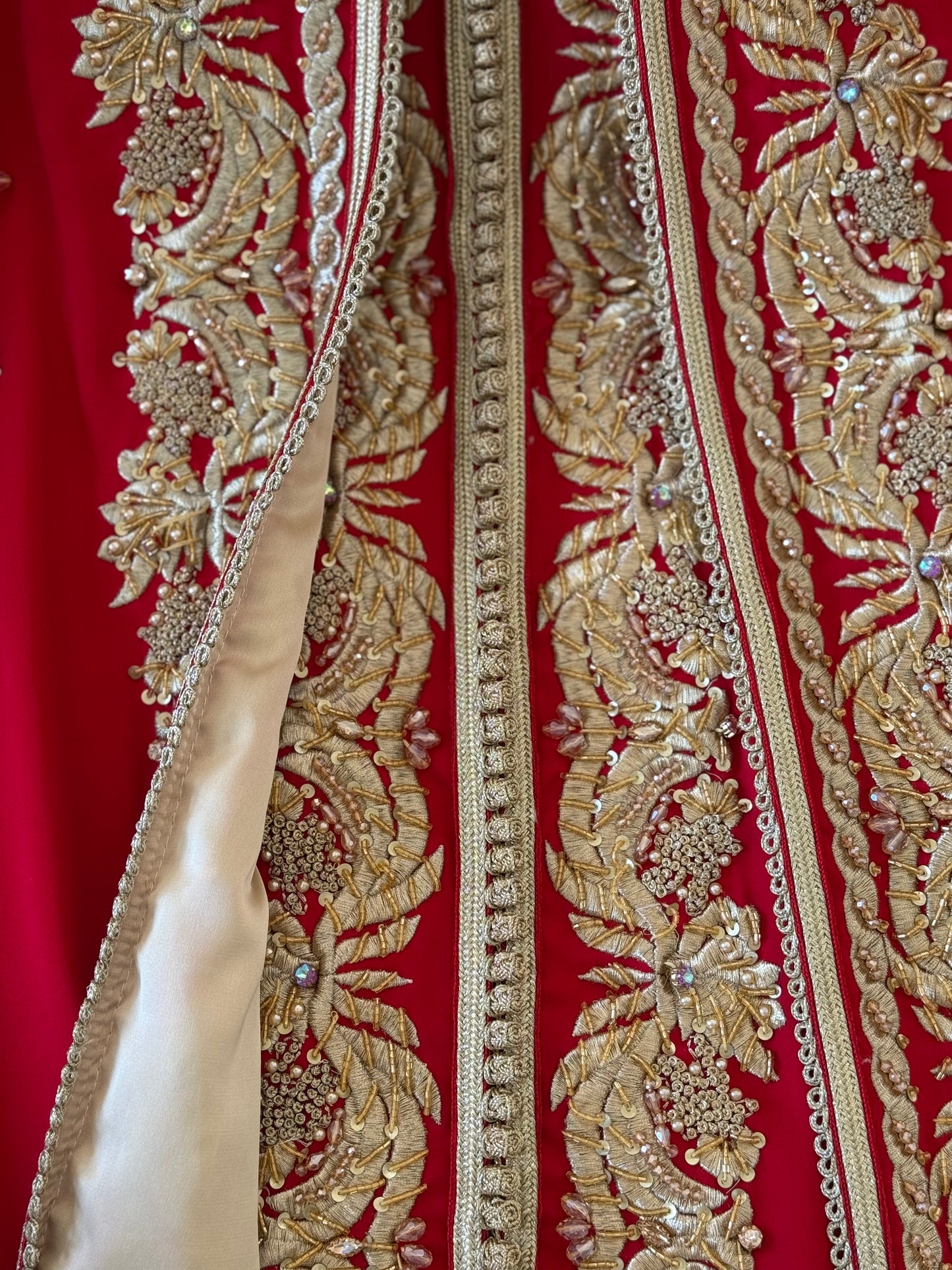 Takchita Royal Red