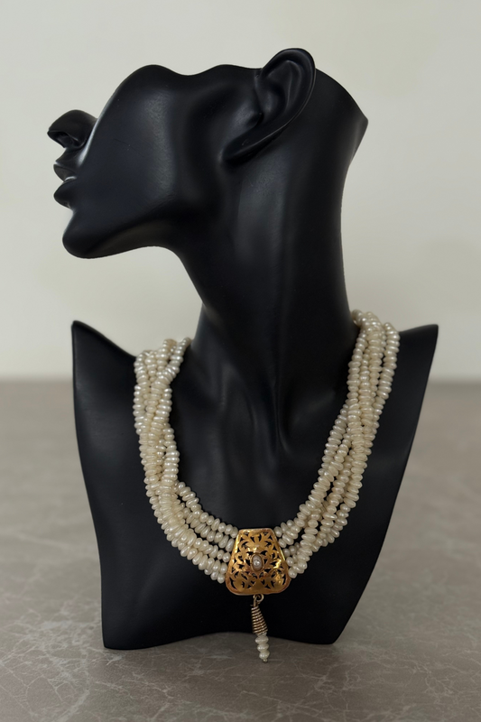Classic Pearl Necklace